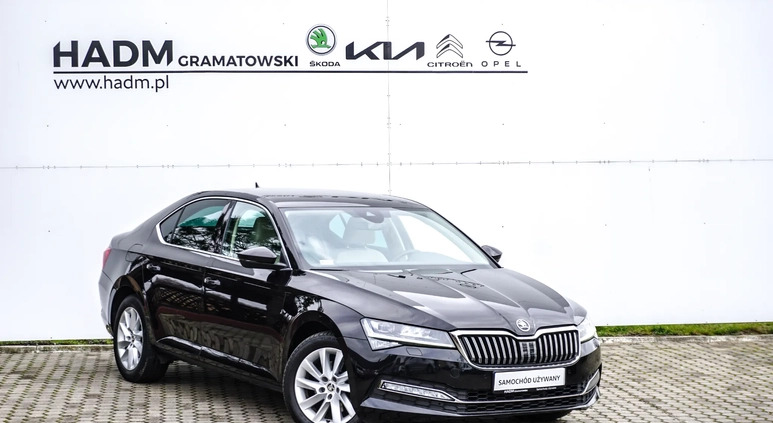 skoda superb izbica kujawska Skoda Superb cena 84900 przebieg: 195059, rok produkcji 2020 z Izbica Kujawska